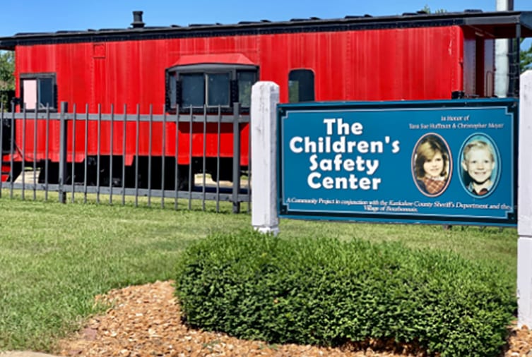 Cool Car Show & DriveIn Movie Tyke Style! Country Herald