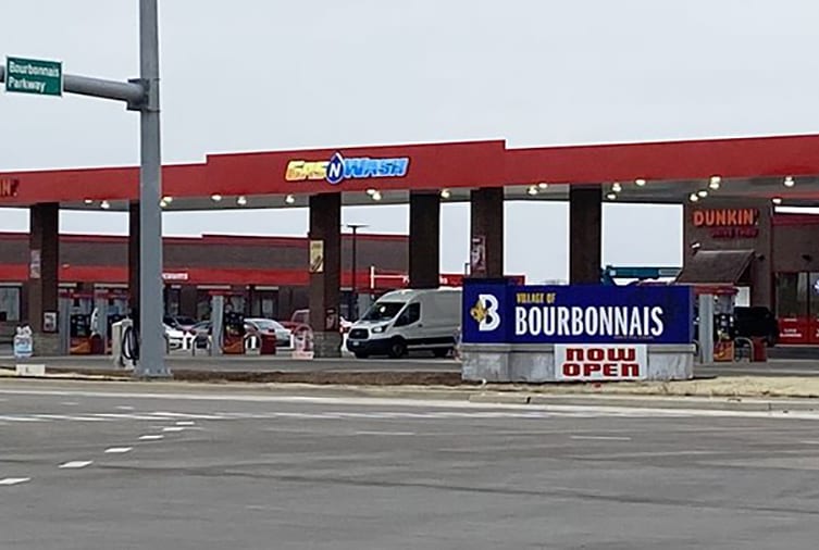 Gas N Wash celebrates Grand Opening on Bourbonnais Parkway Country Herald