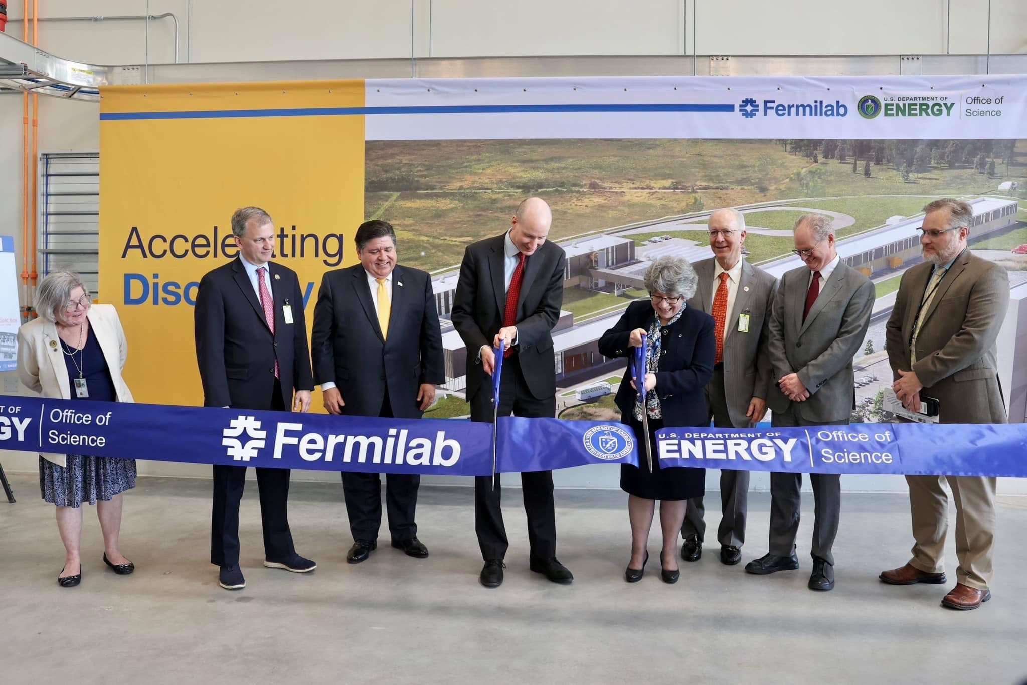 Fermilab Celebrates Completion of New Particle Accelerator Facility in