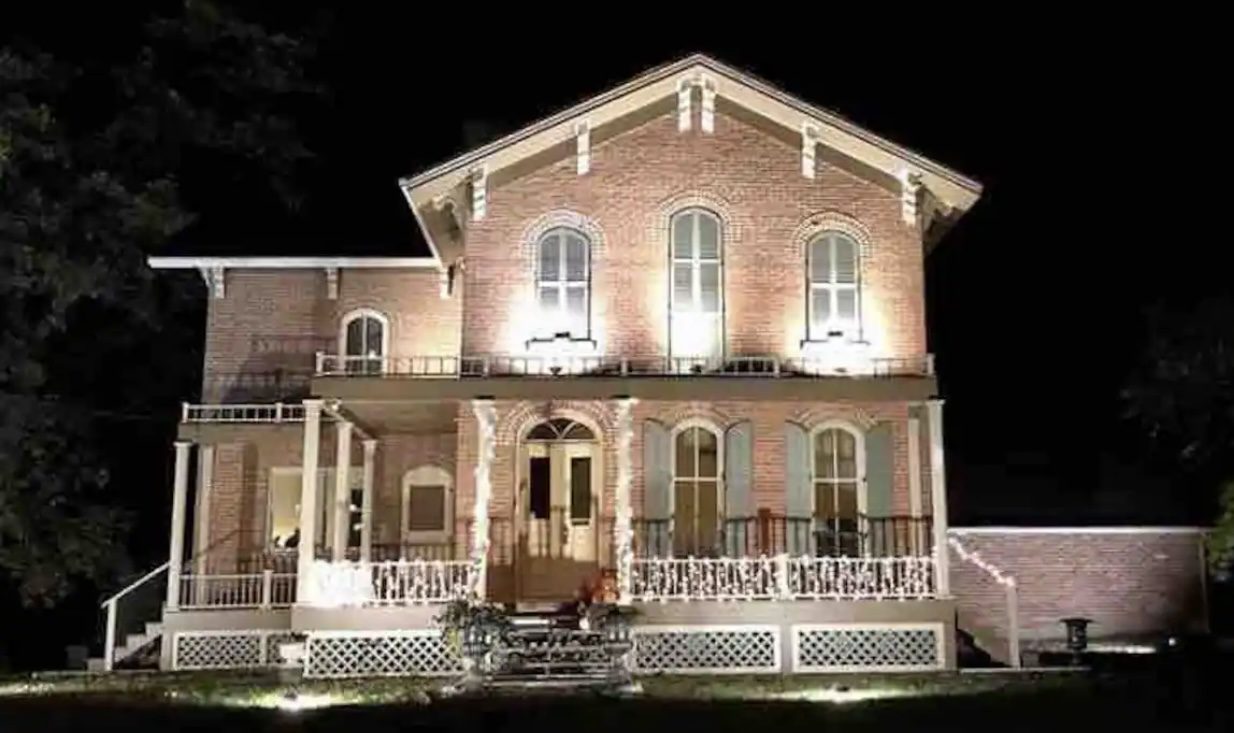 America's First Possession Illinois Haunted House Brave Souls